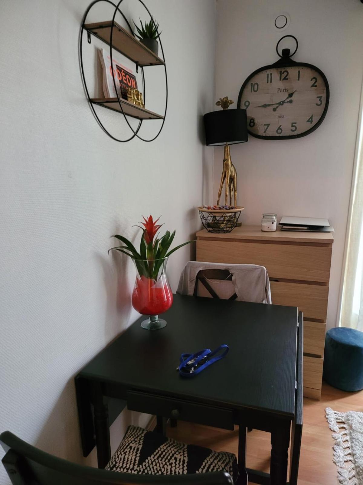 Mon Paris Daire Oda fotoğraf